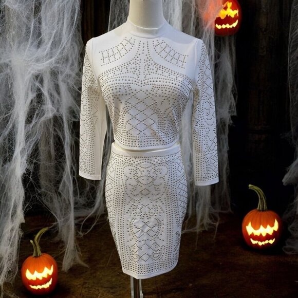 Banjul x Nasty Gal ✦ White Studded Skirt Set S ✦ Cropped Top Mini Skirt Zip-Back - Picture 5 of 16